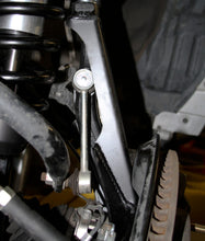 Load image into Gallery viewer, Total Chaos SPINDLE GUSSETS - WITH SWAYBAR MOUNTS - 59698-SB