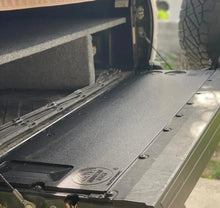 Load image into Gallery viewer, Black Mountain Hatch for (2005-2020) Toyota Tacoma