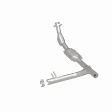 Load image into Gallery viewer, MagnaFlow Direct Fit Catalytic Converter 99 F-150 5.4L V8 P/S 2WD