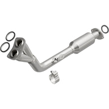 Load image into Gallery viewer, MagnaFlow Direct Fit Catalytic Converter California Grade 96-98 Toyota 4Runner 2.7L