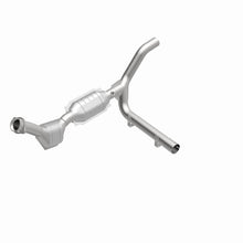 Load image into Gallery viewer, MagnaFlow Direct Fit Catalytic Converter 97-98 Ford F-150 4.6L