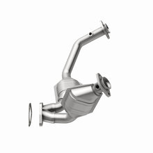 Load image into Gallery viewer, MagnaFlow Direct Fit Catalytic Converter98-00 Ranger 3.0/4.0L Fron