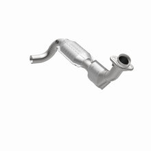 Load image into Gallery viewer, MagnaFlow Direct Fit Catalytic Converter 99 Ford F-150 4.6L