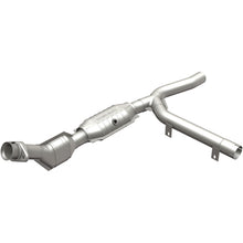 Load image into Gallery viewer, MagnaFlow Direct Fit Catalytic Converter 01-04 Ford F-150 4.2L 2wd