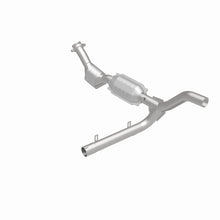 Load image into Gallery viewer, MagnaFlow Direct Fit Catalytic Converter 97-98 Ford F-150 4.6L