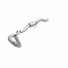 Load image into Gallery viewer, MagnaFlow Direct Fit Catalytic Converter 01-02 2500HD Driver Side 8.1L