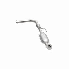 Load image into Gallery viewer, MagnaFlow Direct Fit Catalytic Converter 00-04 Toyota Tundra V8 4.7L Gas