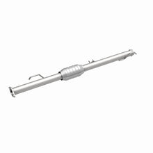 Load image into Gallery viewer, MagnaFlow Direct Fit Catalytic Converter 00-04 Tundra 3.4L rear OEM