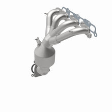 Load image into Gallery viewer, MagnaFlow Direct Fit Catalytic Converter 2006 Chevy Colorado 2.8L