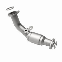 Load image into Gallery viewer, MagnaFlow Direct Fit Catalytic Converter 99-02 4Runner Front 3.4L