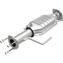 Load image into Gallery viewer, MagnaFlow Direct Fit Catalytic Converter Jeep Wrangler 00-04 OEM