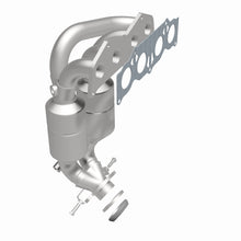 Load image into Gallery viewer, MagnaFlow Direct Fit Catalytic Converter 01-03 Toyota RAV4 2.0L