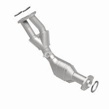 Load image into Gallery viewer, MagnaFlow Direct Fit Catalytic Converter 01-04 Toyota Tacoma Front 2.7L