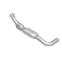 Load image into Gallery viewer, MagnaFlow Direct Fit Catalytic Converter 99-00 Ford Trucks 5.4L