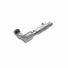 Load image into Gallery viewer, MagnaFlow Direct Fit Catalytic Converter 01-04 Ford F-150 Pickup 5.4L 4WD 4R100 Trans D/S (49 State)