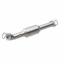 Load image into Gallery viewer, MagnaFlow Direct Fit Catalytic Converter 05-11 Toyota Tacoma 4.0L