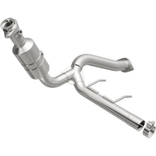 Load image into Gallery viewer, MagnaFlow Direct Fit Catalytic Converter 2009-2010 F-150 4.6 L Underbody