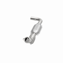 Load image into Gallery viewer, MagnaFlow Direct Fit Catalytic Converter 99-00 Ford Trucks 5.4L