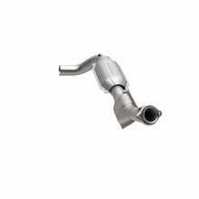Load image into Gallery viewer, MagnaFlow Direct Fit Catalytic Converter 97-98 Ford Trucks 4.6L