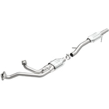 Load image into Gallery viewer, MagnaFlow DF Cat Conv 87-93 Ford Bronco 4.9L/87-95 F-150/F-250 (Non SD)/F-350 (Non SD) PU 4.9L (CA)