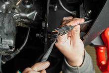 Load image into Gallery viewer, DV8 Offroad Universal 4-Way 1-DTP to 4-DTP Plug Harness - 15ft