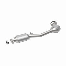 Load image into Gallery viewer, MagnaFlow Direct Fit Catalytic Converter 99-04 Subaru Forester 2.5L