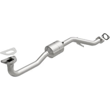 Load image into Gallery viewer, MagnaFlow Direct Fit Catalytic Converter 04-05 Subaru Legacy / Outback 2.5L