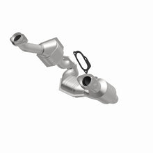 Load image into Gallery viewer, MagnaFlow Direct Fit Catalytic Converter 03 Ranger/BSer 3.0 frnt 50S