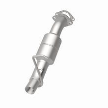 Load image into Gallery viewer, MagnaFlow Direct Fit Catalytic Converter 2007 GMC Sierra 2500 HD Classic 6.0/ 8.1/ 3500 Classic 6.0