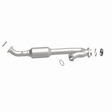 Load image into Gallery viewer, MagnaFlow Direct Fit Catalytic Converter 05-07 4-Run/FJ Passenger Side Rear