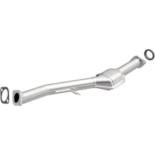 Load image into Gallery viewer, MagnaFlow Direct Fit Catalytic Converter 06-08 Subaru Legacy 2.5L