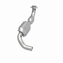 Load image into Gallery viewer, MagnaFlow Direct Fit Catalytic Converter 01-04 Ford F-150 Pickup 5.4L 4WD 4R100 Trans D/S (49 State)