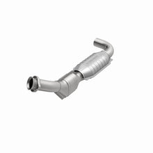 Load image into Gallery viewer, MagnaFlow Direct Fit Catalytic Converter 97-98 Ford Trucks 4.2L