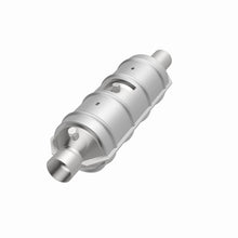 Load image into Gallery viewer, MagnaFlow DF Catalytic Conv 00-05 Ford Excursion / 99-04 F-250 SD / 99-04 F-350 SD (California)