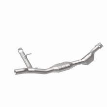 Load image into Gallery viewer, MagnaFlow Direct Fit Catalytic Converter 99 F-150 5.4L V8 P/S 2WD