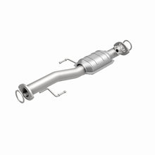 Load image into Gallery viewer, MagnaFlow Direct Fit Catalytic Conv 1999-02 Toyota 4Runner 3.4L Rear *Not for Sale in California*