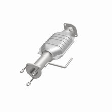 Load image into Gallery viewer, MagnaFlow Direct Fit Catalytic Converter 00-04 Jeep Wrangler Rear