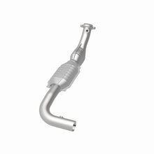 Load image into Gallery viewer, MagnaFlow Direct Fit Catalytic Converter 99-00 Ford Trucks 5.4L