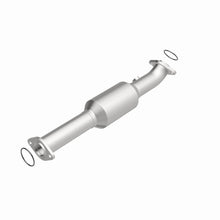 Load image into Gallery viewer, MagnaFlow Direct Fit Catalytic Converter 05-11 Toyota Tacoma 4.0L