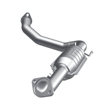 Load image into Gallery viewer, MagnaFlow Direct Fit Catalytic Converter 05-07 4Runner Driver Side Rear