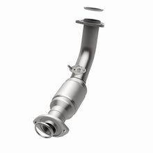 Load image into Gallery viewer, MagnaFlow Direct Fit Catalytic Converter 99-02 4Runner Front 3.4L