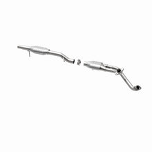 Load image into Gallery viewer, MagnaFlow DF Cat Conv 87-93 Ford Bronco 4.9L/87-95 F-150/F-250 (Non SD)/F-350 (Non SD) PU 4.9L (CA)