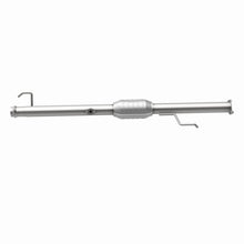 Load image into Gallery viewer, MagnaFlow Direct Fit Catalytic Converter 00-04 Tundra 3.4L rear OEM