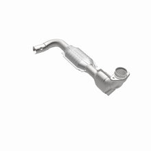Load image into Gallery viewer, MagnaFlow Direct Fit Catalytic Converter 01-02 Exped/F-150 5.4L D/S