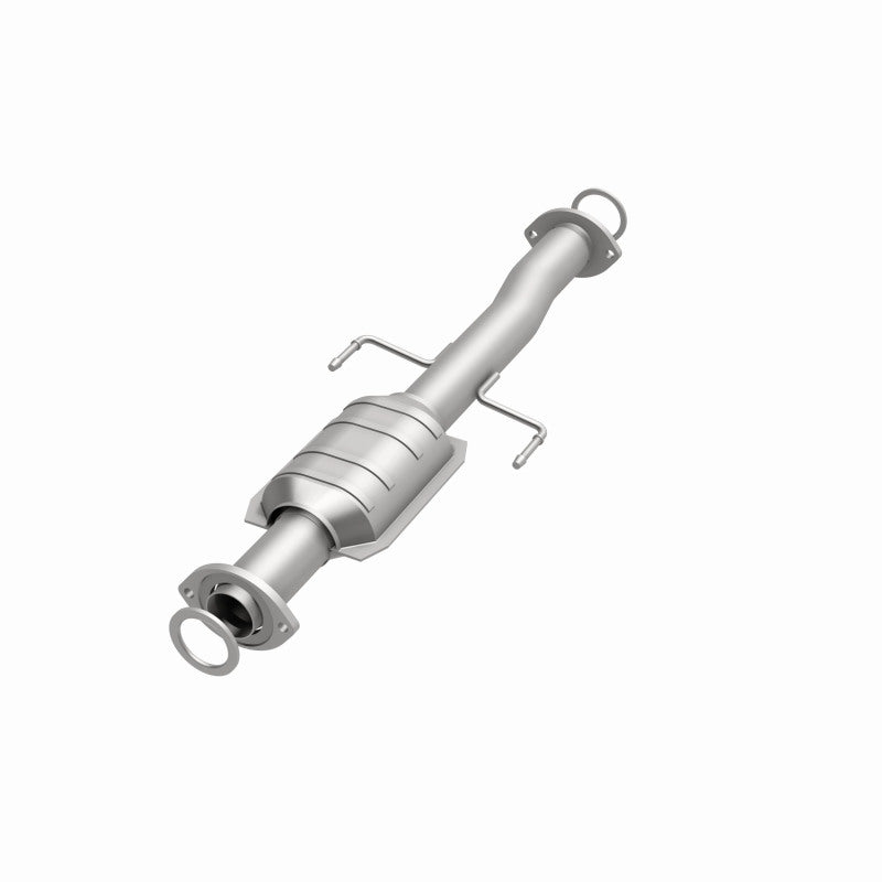 MagnaFlow Direct Fit Catalytic Converter 01-04 Toyota Tacoma 2.4L Rear