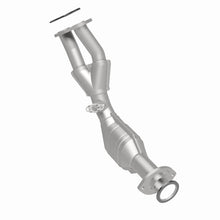 Load image into Gallery viewer, MagnaFlow Direct Fit Catalytic Converter 01-04 Toyota Tacoma Front 2.7L