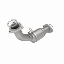 Load image into Gallery viewer, MagnaFlow Direct Fit Catalytic Converter 99-02 Toyota 4 Runner 3.4L Front