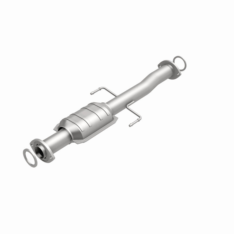 MagnaFlow Direct Fit Catalytic Converter 01-04 Toyota Tacoma 2.4L Rear