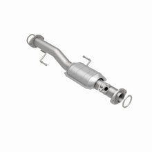 Load image into Gallery viewer, MagnaFlow Direct Fit Catalytic Conv 1999-02 Toyota 4Runner 3.4L Rear *Not for Sale in California*