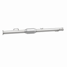 Load image into Gallery viewer, MagnaFlow Direct Fit Catalytic Converter 00-04 Tundra 3.4L Rear